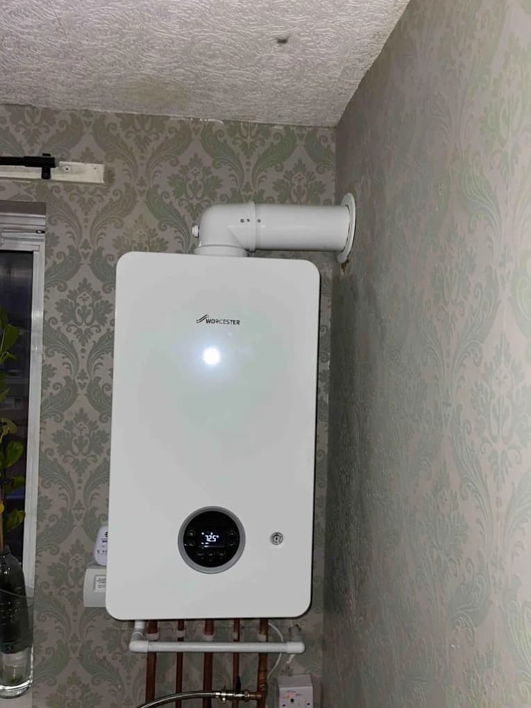 Worcester boiler installed with a horizontal flue